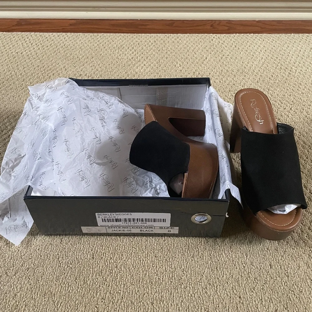 Refresh Black Faux Suede Platform Sandals (8) - Picture 7 of 7